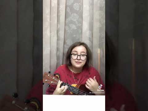 Видео: лысый мужик в наколках кавер