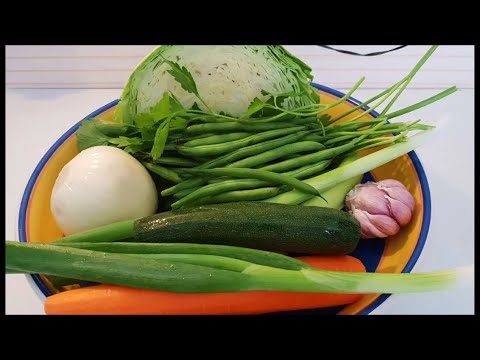 Видео: Летние овощи с мясом на лапше