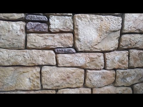 Видео: ШТУКАТУРИМ ДОМ ! НАРЕЗКА КАМНЯ НА ШТУКАТУРКЕ!