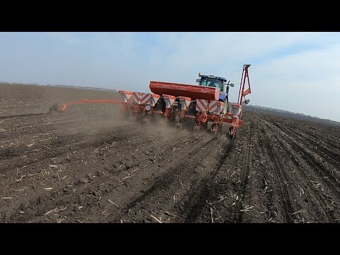 Видео: Посев кукурузы ТОР ВНИС. New Holland T6090 is Kwerneland Optima HD