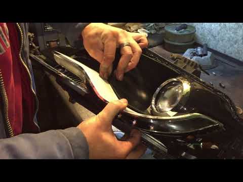 Видео: Разборка фары Audi A4 B8 ксенон