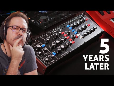 Видео: Behringer Model D — 5-летний обзор // Настройка, проблемы и сравнение