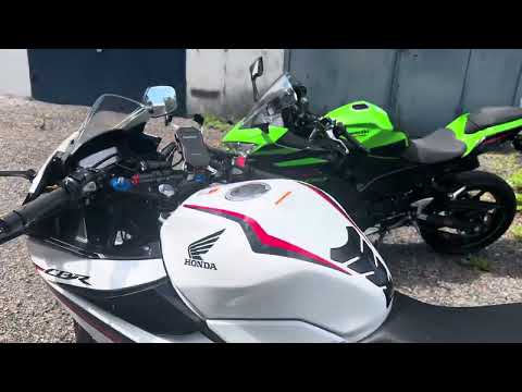 Видео: Сравнение Kawasaki ninja 400 и Honda CBR 400R