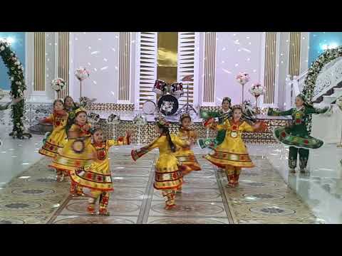 Видео: Ансамбль  "Зебо"  Международный женский день.