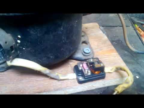 Видео: Как запустить если заклинило компрессор холодильника