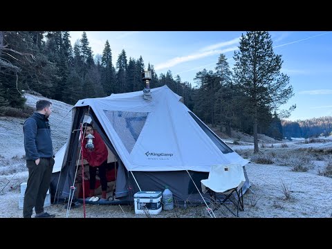 Видео: Мы устроили роскошный кемпинг, не выходя из дома, с палаткой KingCamp Khan Villa Tent.