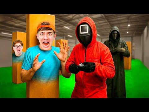 Видео: Экстремальные Прятки в Коробках с Охраной из Squid Game и Супергероями!