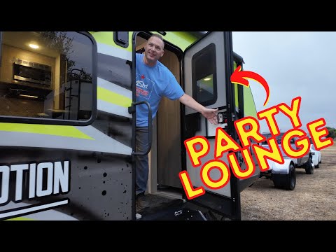 Видео: ЗА КУЛИСАМИ ГОНОК НА РАДИОУПРАВЛЯЕМЫХ АВТОМОБИЛЯХ | MSM SOUTHERN SHOWDOWN