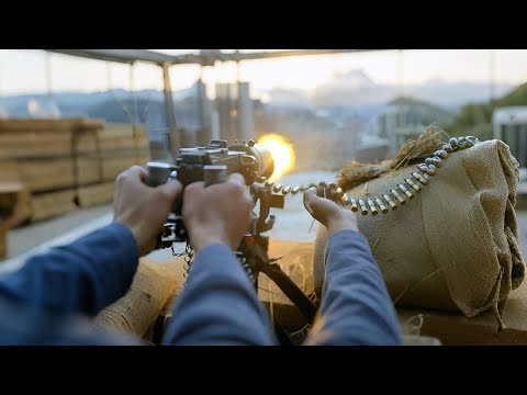 Видео: Японская армия развязала уличные бои, а наша армия расстреляла японскую армию из пулемета.