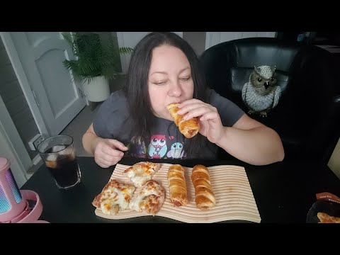 Видео: Мукбанг Сосиски в тесте 🌭 Пицца 4 сыра🍕 Питер 2ч.
