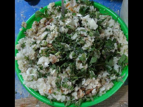 Видео: Чем я кормлю попугаев в период размножения.