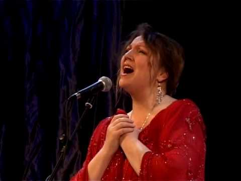 Видео: Евгения Смольянинова - Белой акации цветы душистые