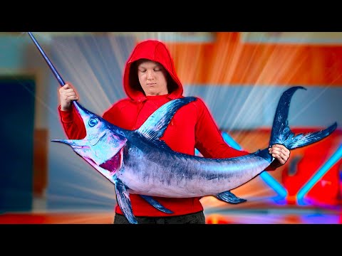 Видео: ПРИГОТОВИЛИ ОГРОМНУЮ РЫБУ МЕЧ