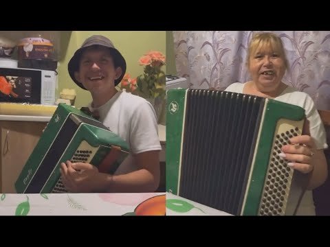 Видео: ГАЛИНА НИКОЛАЕВНА ДЕЛИТСЯ СЕКРЕТАМИ ИГРЫ НА БАЯНЕ