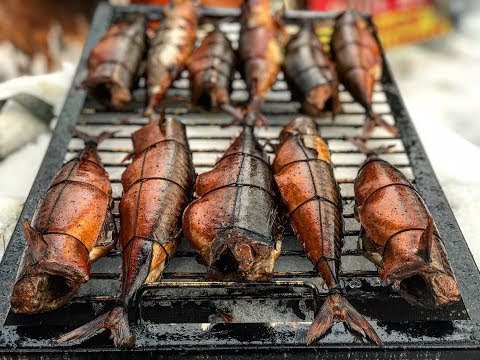 Видео: Рыба Горячего Копчения. Рецепт. Вкусно и Просто- Огонь! "БосяТская Кухня"