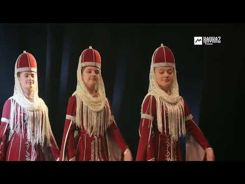 Видео: Ансамбль Звездочка - Къафэ