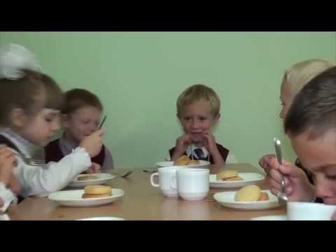 Видео: 1 сентября школа №771 / Svideodom