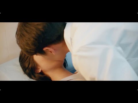 Видео: Сяо Си случайно ударилась головой, и Цзян Чен так встревожился! Поцелуй ее тайком в палате!