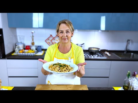 Видео: Спагетти с маслом и анчоусами, идеальное итальянское блюдо 😉