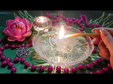 Видео: 💋 ЕГО МЫСЛИ ОБО МНЕ СЕГОДНЯ 🤫 ГАДАНИЕ НА ВОСКЕ 🕯