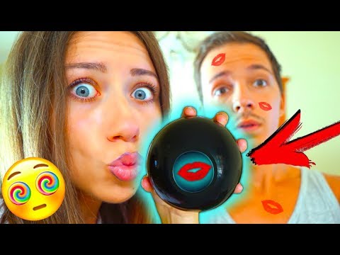 Видео: Мной управляет ШАР Делаю что Прикажет Играем с Парнем Крит | Elli Di