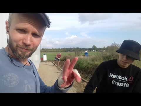 Видео: Уплотнение щебня для отмостки, как запустить виброплиту. Новосибирск.