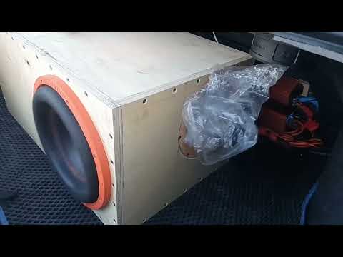 Видео: Мощный длинноходный сабвуфер за 5000 рублей! Шатаем Kia Spectra с Piranha 12 V.2