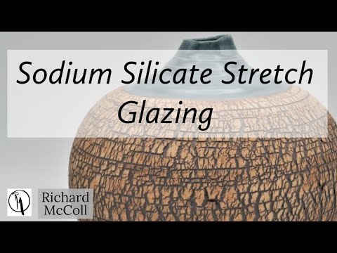 Видео: Глазирование эластичного горшка из силиката натрия