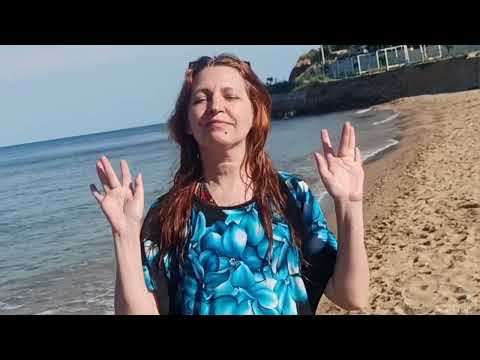 Видео: Для улыбки есть причина