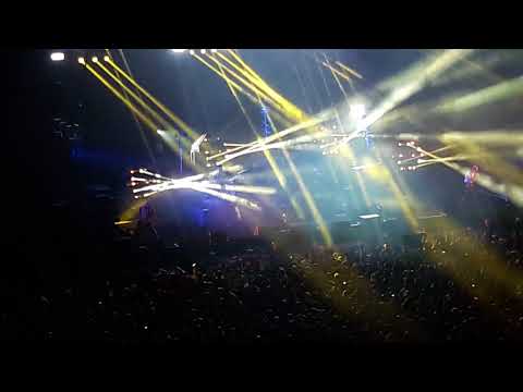 Видео: Концерт the Prodigy Санкт-Петербург 18.03.2018 Часть 2