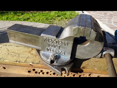 Видео: Тиски слесарные СССР со свалки. Нашел в металлоломе и восстановил.