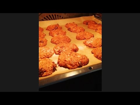 Видео: 🍎Овсяное печенье с яблоком и грецкими орехами/Haferflocken Kekse mit Apfel und Walnüssen/Рецепт 