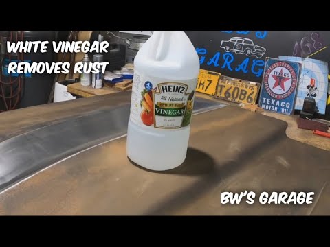 Видео: Удаление ржавчины белым уксусом на Nova 1970 года