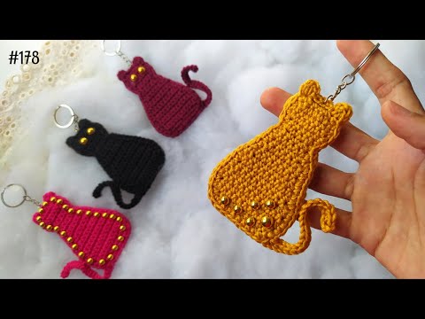 Видео: изысканный вязаный брелок с котиком - роскошный сувенир! (с субтитрами)