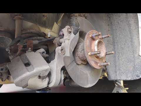 Видео: Задний ступичный подшипник и тормоза Chevy Malibu 2008 года