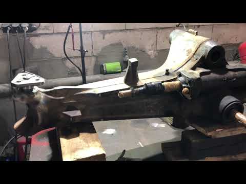 Видео: ЭКСКАВАТОР ТЕРЕКС 820 РЕМОНТ МОСТА ПОД ПЕРЕХОДНЫЕ ВТУЛКИ ШКВОРНЕЙ!