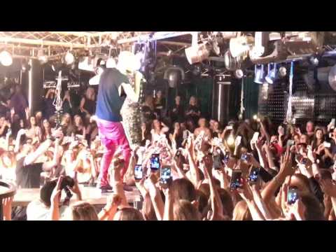 Видео: Макс Барских - Туманы (live in Platinum Club / Kaliningrad) 2016 HD