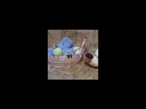 Видео: #вяжуивяжу☺ Носочки на 2-х спицах.