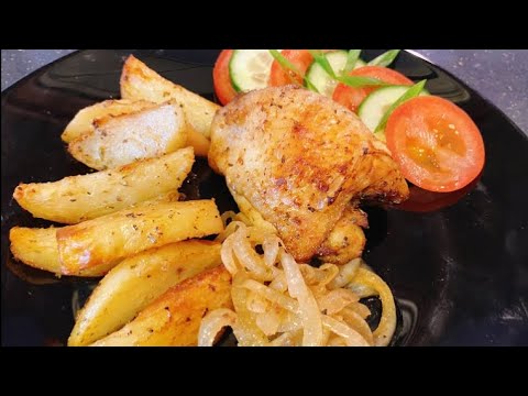 Видео: Курица с картошкой в духовке.Просто очень вкусно!