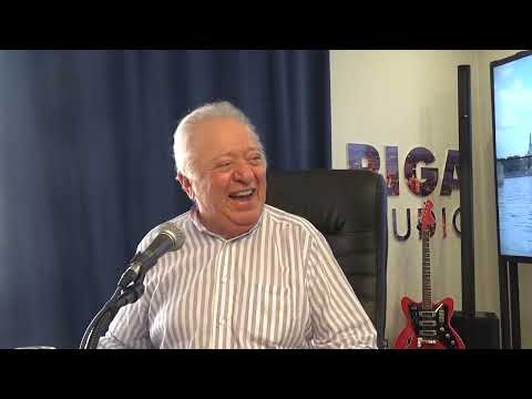 Видео: Георгий Ковалевский, контрабасист легендарного камерного оркестра  в Riga Studio 25/8