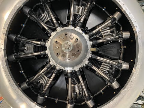 Видео: Двигатель Sopwith Camel сбивает с толку.