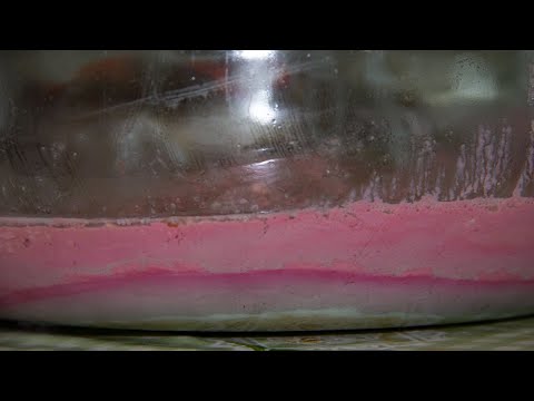 Видео: Пора снимать вино с осадка? Или не торопиться