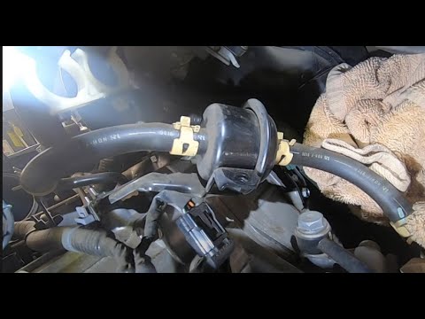 Видео: Выполните это с трансмиссией Honda Civic, чтобы продлить срок ее службы, замените фильтр и жидкость.