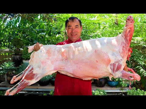 Видео: Целая овца приготовленная в ОГРОМНОЙ кастрюле с острым супом которого хватит чтобы накормить 50 чело