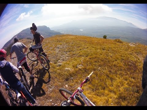 Видео: Алушта, спуск по Демерджи