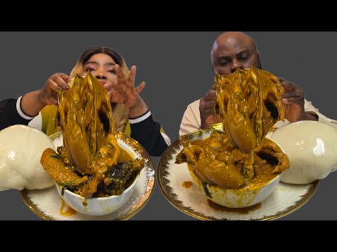 Видео: Мукбанг | как есть африканскую еду, если она пошла не так | вкусный суп Огбоно и фуфу | африканск...