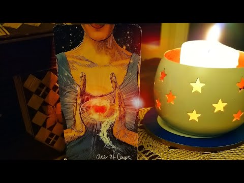 Видео: Има ли интерес към Вас? 😍 Какво изпитва? ♥ Ще бъдете ли заедно? 🎁 💌 👫