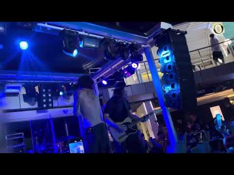 Видео: Любовь и роботы #xolidayboy gelendzhik концерт живой @Xolidayboy___