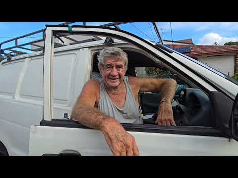 Видео: Он нашёл клад у себя дома ! Элла Австралия