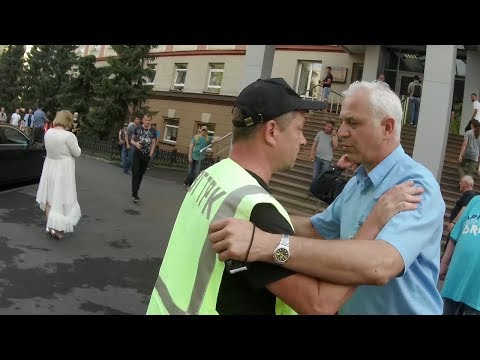 Видео: Вполне режимный объект ВГТРК. Часть 1. Инспектор Олежка хочет отобрать флешку. Москва.